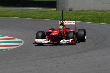 MUGELLO, ITALY 2012: Ferrari F1 takımından Felipe Massa İtalya 'daki Mugello Pisti' nde Formula 1 Takım Günleri boyunca yarışacak.