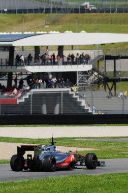 McLaren F1 takımından Gary Paffett, Mayıs 2012 'de İtalya' da Mugello Pisti 'nde Formula 1 Takım Günleri sırasında yarışır..