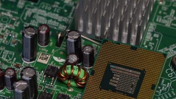 Detalhe Chip Cpu Computador Sobre Placa Mãe Vídeo Uhd — Vídeo de Stock