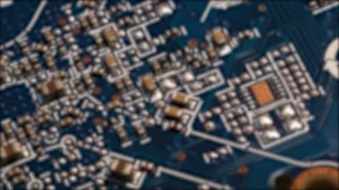 Bileşenli devre levhasının ayrıntıları. Tava hareketi. 4K UHD Video