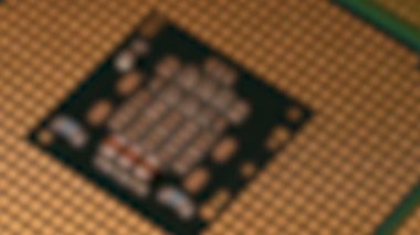 Dolly üzerinde dönen işlemci işlemciye odaklanarak kapat. Rack odaklanıyor. 4K UHD Video