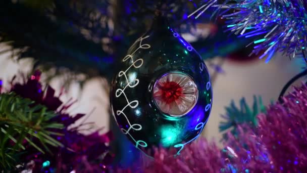 Detail Vánočních Koulí Jedli Video Uhd — Stock video