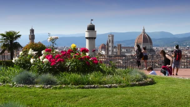 Florencia Mayo 2020 Turistas Protegidos Por Máscaras Contra Coronavirus Terraza — Vídeos de Stock