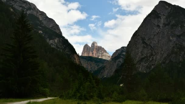 Tre Cime Lavaredo Hegyi Csoport Vagy Drei Zinnen Dobbiaco Melletti — Stock videók