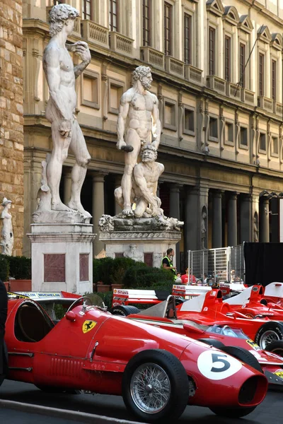Florence September 2020 Ferrari 500 Tahun 1952 Dan Mobil Bersejarah — Stok Foto