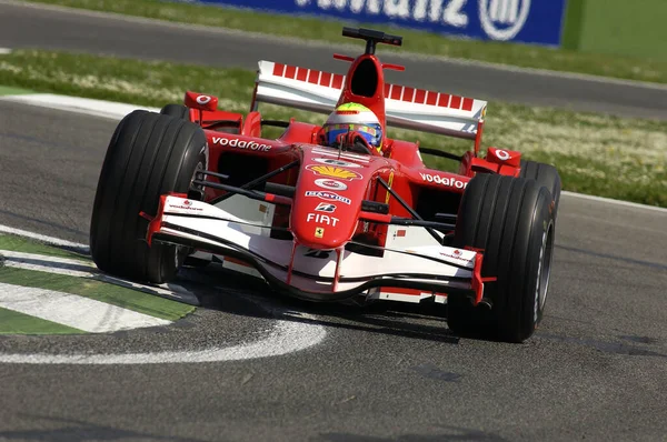 意大利伊莫拉 2006年4月23日 F1世界锦标赛 圣马力诺大奖赛 费利佩 Felipe Massa 在练习中驾驶法拉利248 — 图库照片