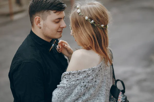 Casal na cidade — Fotografia de Stock