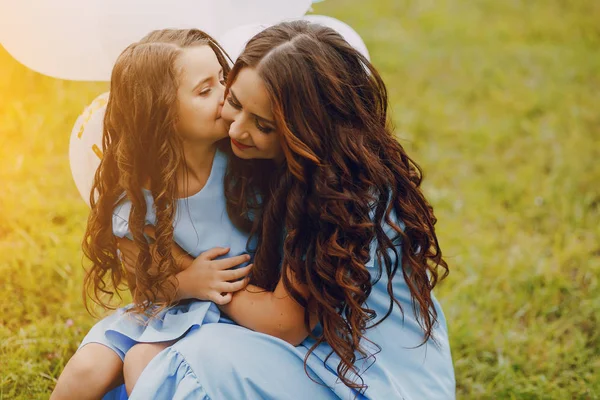 Mother with daughter — Stock Photo, Image