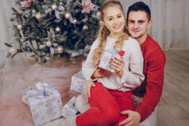 sevgi dolu çift Noel ağacı süsleme