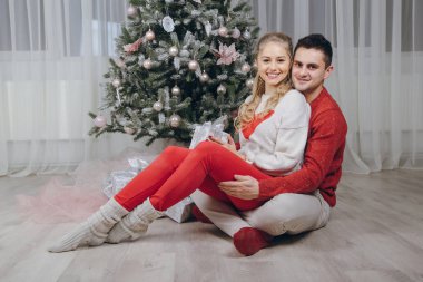 sevgi dolu çift Noel ağacı süsleme