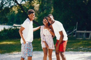 Arkadaşlar yaz Park