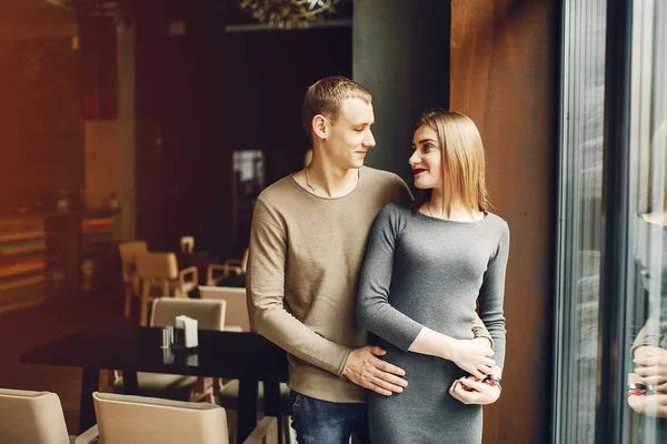 Couple in a cafe — Stock Photo, Image