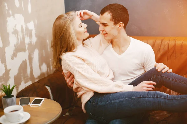 Couple in a cafe — Stock Photo, Image