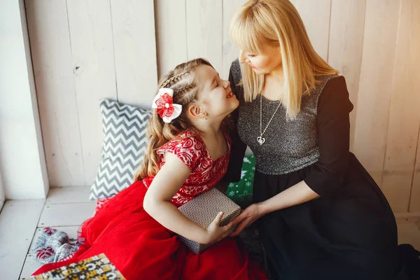 Family in studio — Stock Photo, Image