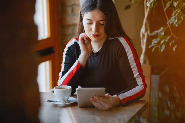 カフェの女性実業家 — ストック写真