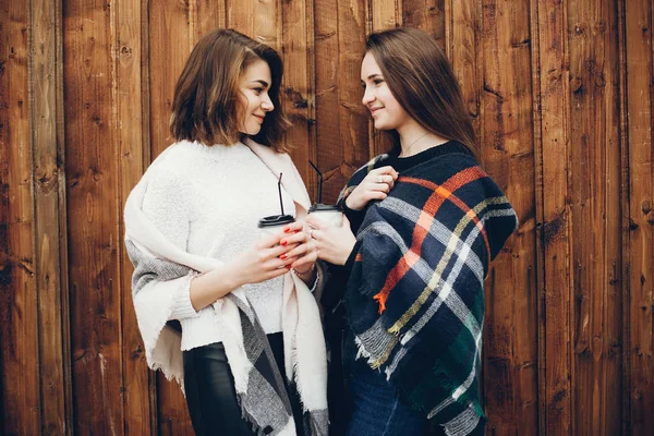 Chicas con café — Foto de Stock