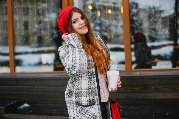 Chica en invierno — Foto de Stock