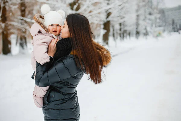 Mãe com filha — Fotografia de Stock