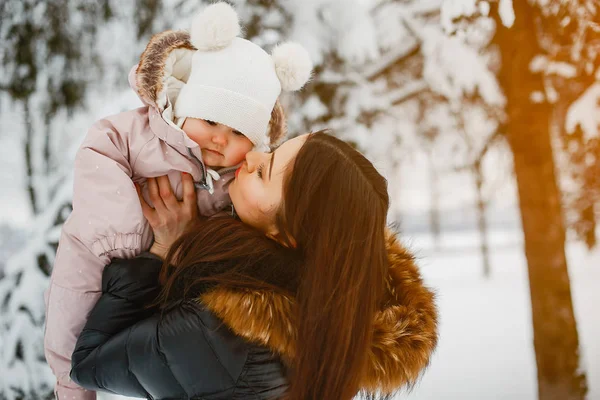 Mother with daughter — Stock Photo, Image