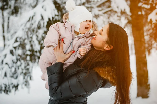 Mãe com filha — Fotografia de Stock