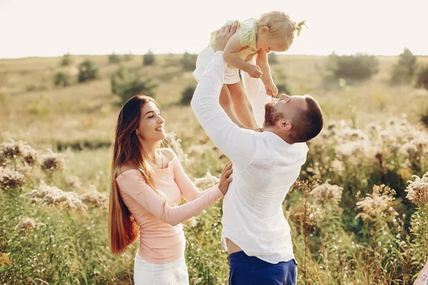 Family have fun in a park — Stock Photo, Image