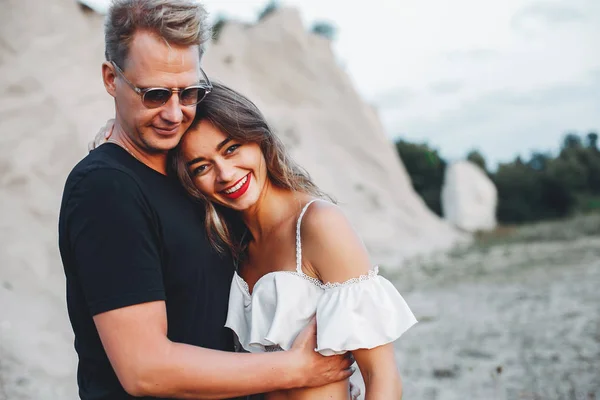 Casal em uma carreira — Fotografia de Stock