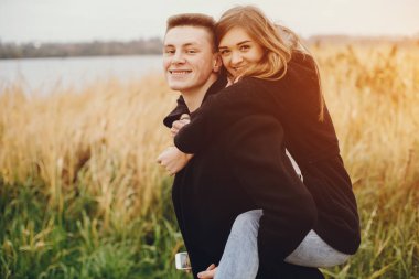 Birbirine aşık çift