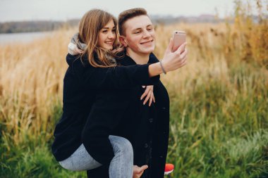 Birbirine aşık çift