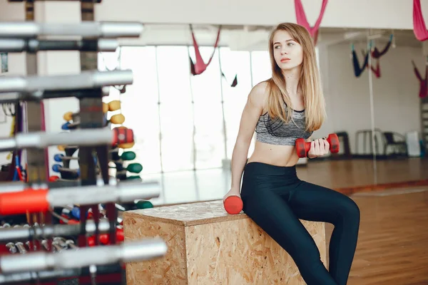 Girl in a gym — Stock Photo, Image