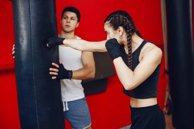 iki spor salonu içinde