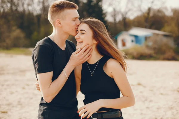 Pareja en negro — Foto de Stock