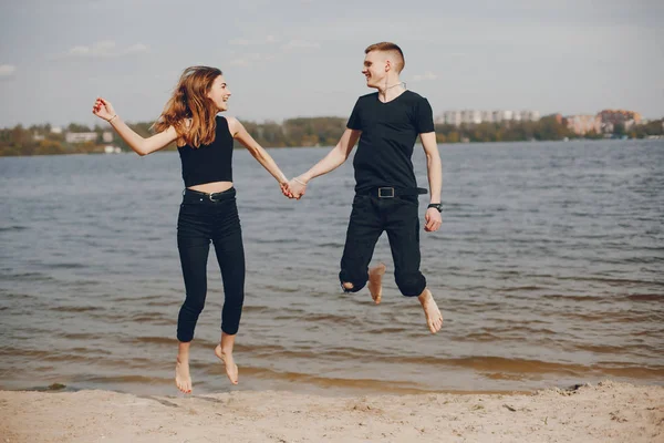 Couple in black — Stock Photo, Image