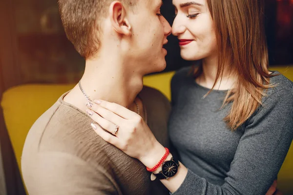 Couple in a cafe — Stock Photo, Image