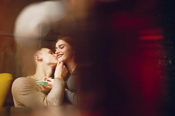 Couple in a cafe — Stock Photo, Image