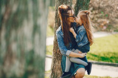 kızı ile şık anne