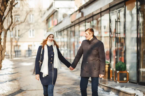 Casal em um inverno — Fotografia de Stock