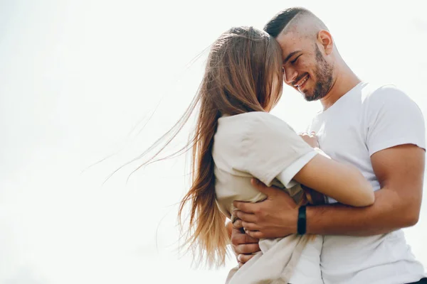 Mädchen mit Freund — Stockfoto