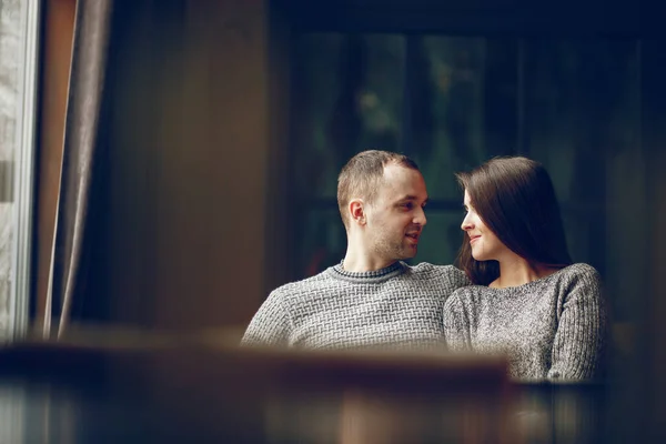 Pareja en un café — Foto de Stock