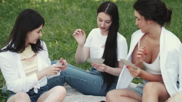 Group Of Girls Friends Making Picnic Outdoor and Playing a Card Game — Stock Video