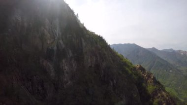 Güney Kore dağların havadan görünümü.