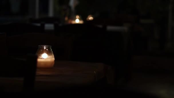 Кінематографічні Кадри Свічка Столі Відкритій Терасі Ресторану — стокове відео