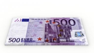 Video. 3D Illustration. Beyaz bir arka planda 500 Euro para yığını artırın