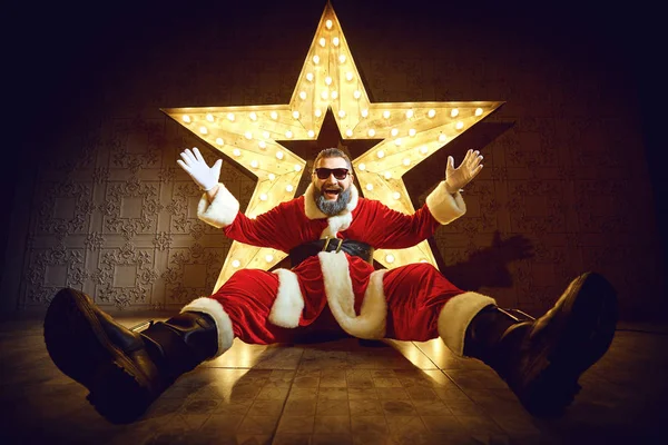 Babbo Natale DJ sullo sfondo della stella elettrica a Christm — Foto Stock