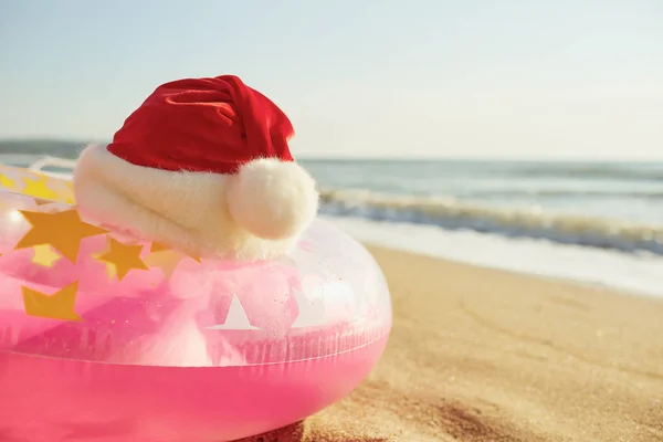 Christmas on vacation by the sea. — Stock Photo, Image