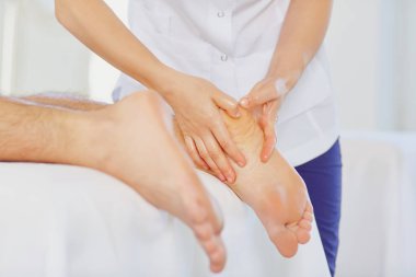 ayak masaj spa salon.