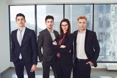 Ofistegenç iş adamları grubu.