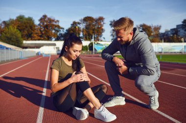 Antrenmanda diz sakatlığı. Ayak bileği.