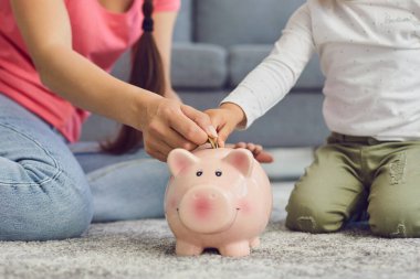 Ailede para biriktirme kavramı.