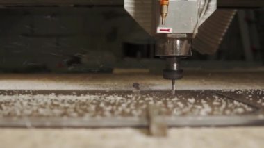 Plastik engraver kapalı çalışma.