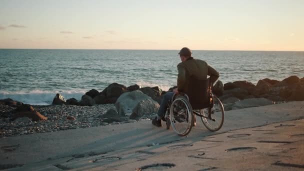 Il est temps de se lever et de vivre une vie pleine — Video